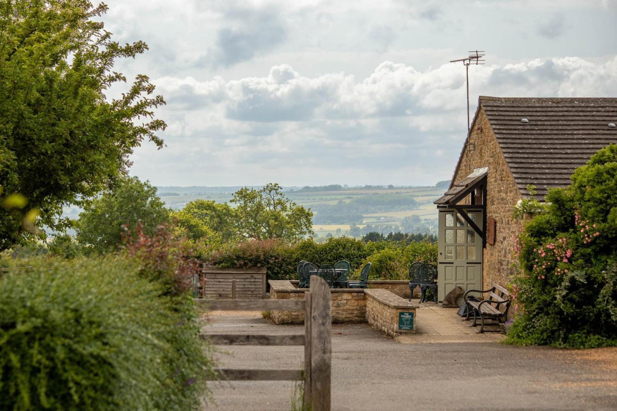 Banbury Hill Farm *
